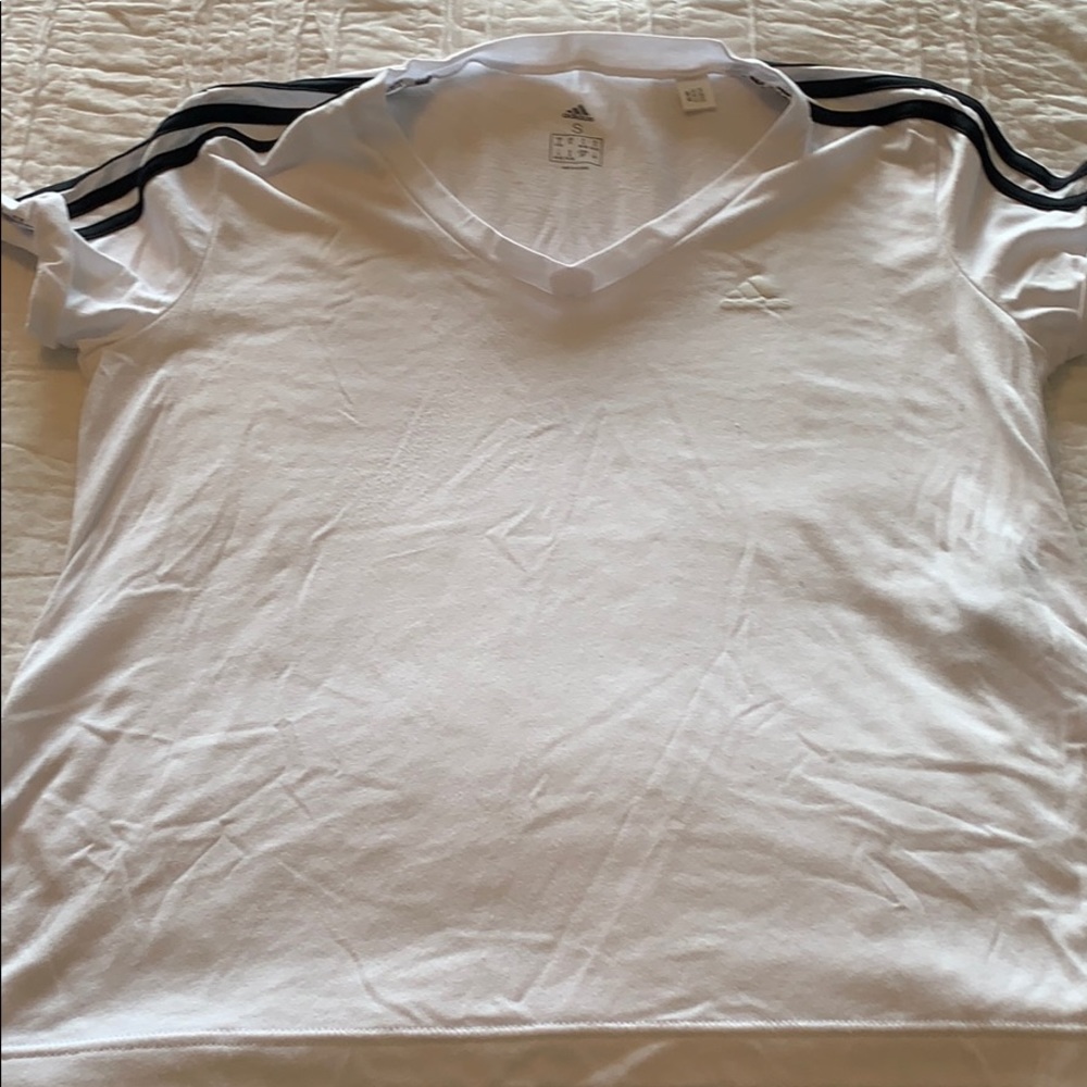 Adidas tee